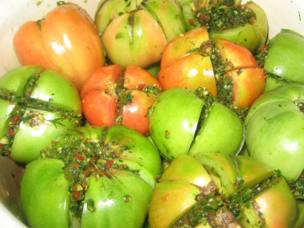 Фаршированные зелёные помидоры
